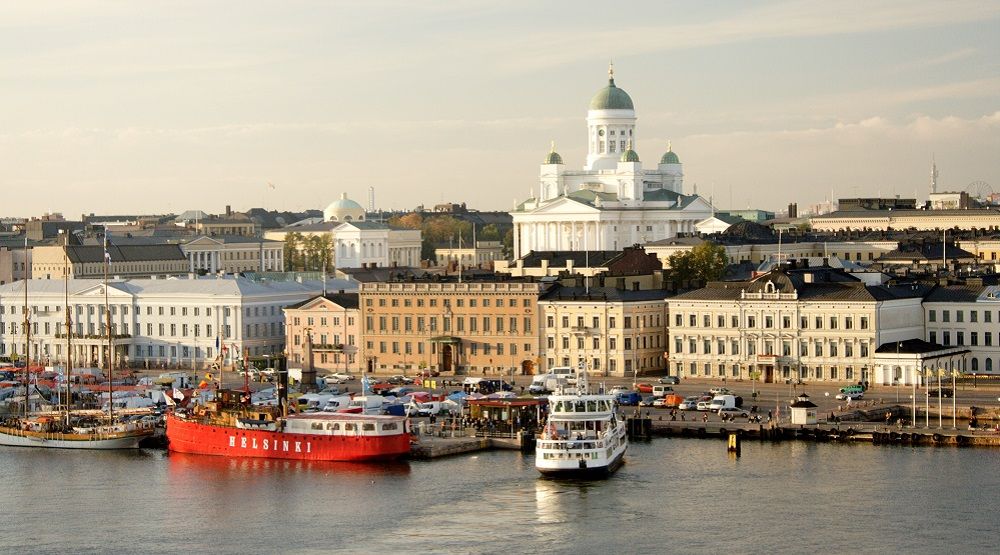 Hafen und Dom in Helsinki