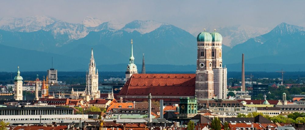 Blick auf München und das Alpenvorland