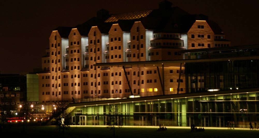 Hotel in Dresden bei Nacht
